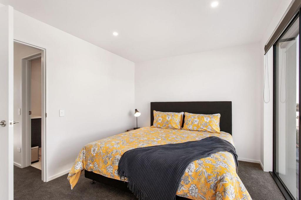 Stylish Brand New Sunny 3Bdrm 3Bth Garage Sleeps 6 Leilighet Christchurch Eksteriør bilde
