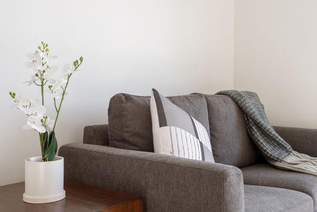 Stylish Brand New Sunny 3Bdrm 3Bth Garage Sleeps 6 Leilighet Christchurch Eksteriør bilde