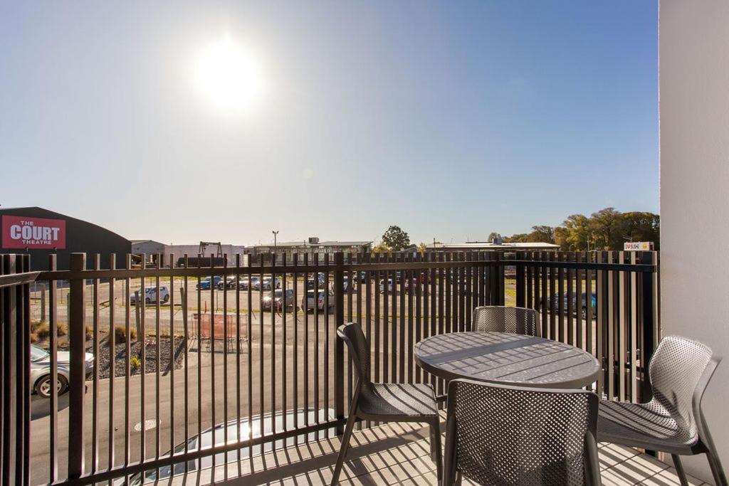 Stylish Brand New Sunny 3Bdrm 3Bth Garage Sleeps 6 Leilighet Christchurch Eksteriør bilde